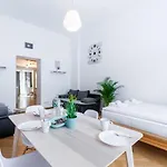 Dr Prenzlauer Berg Lägenhet *